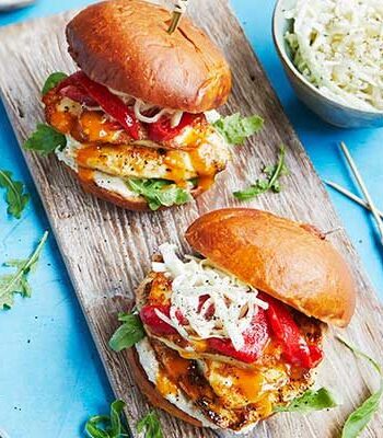 https://www.pontalo.net - 15-minute chicken & halloumi burgers