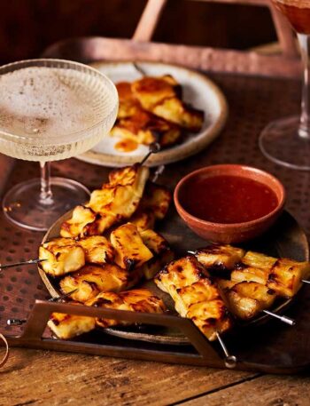 https://www.pontalo.net - Air-fryer clementine & chilli halloumi skewers