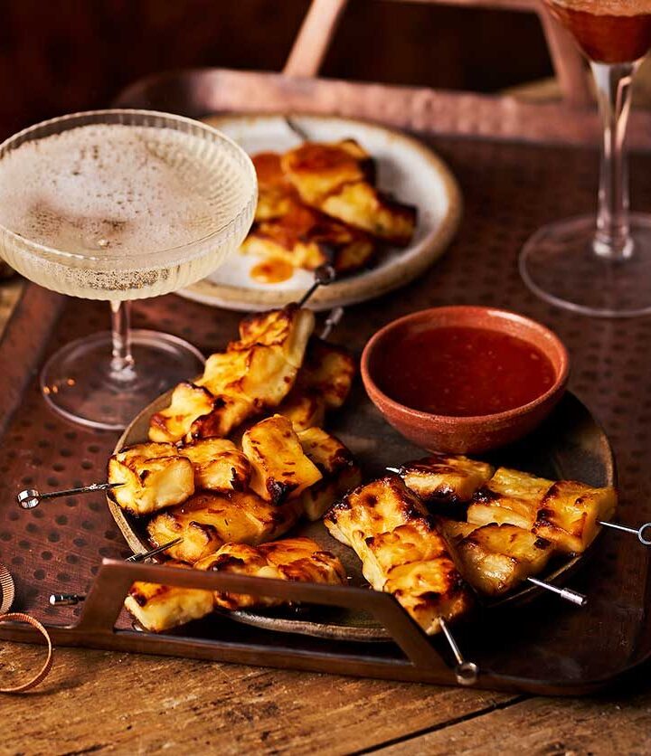 https://www.pontalo.net - Air-fryer clementine & chilli halloumi skewers