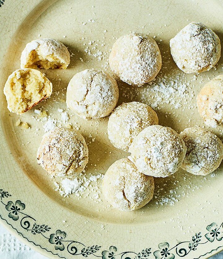 https://www.pontalo.net - Amaretti biscuits