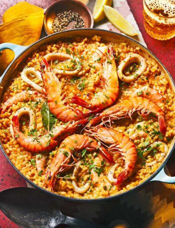 https://www.pontalo.net - Arroz con gambas y calamar