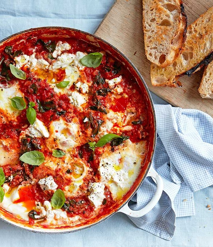 https://www.pontalo.net - Baked eggs with spinach