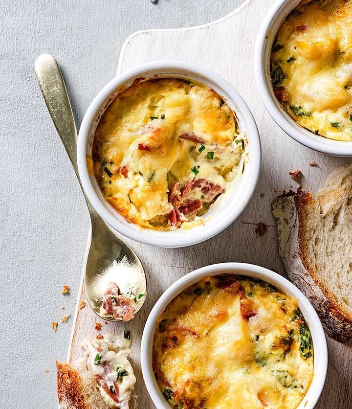 https://www.pontalo.net - Baked ham hock pots