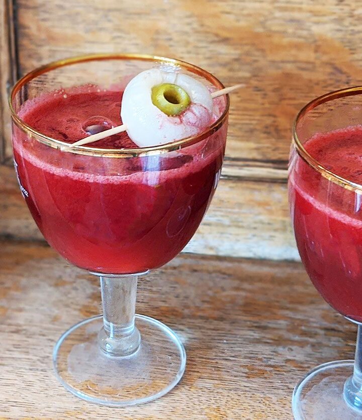 https://www.pontalo.net - Beastly blackberry & bay lemonade mocktail