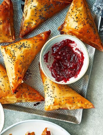 https://www.pontalo.net - Brie & cranberry filo parcels