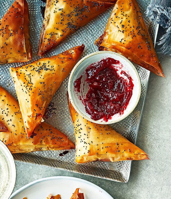 https://www.pontalo.net - Brie & cranberry filo parcels