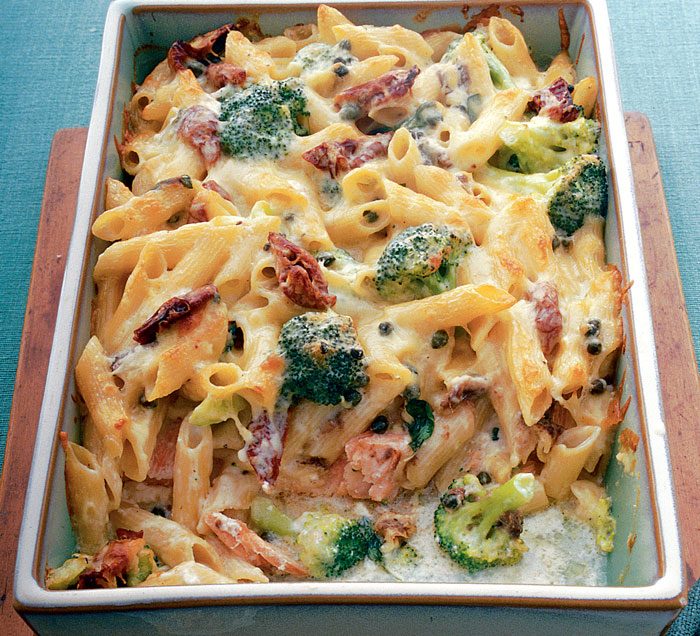 https://www.pontalo.net - Salmon & broccoli pasta