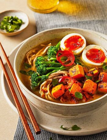 https://www.pontalo.net - Miso & butternut squash ramen