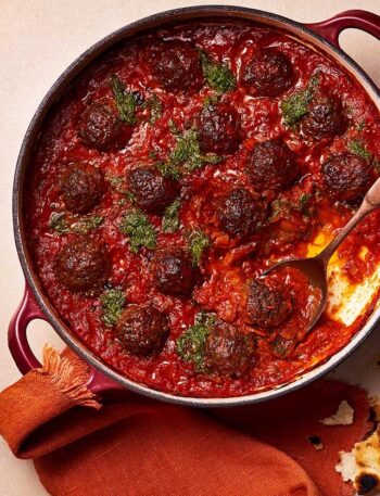 https://www.pontalo.net - Meatballs in tomato