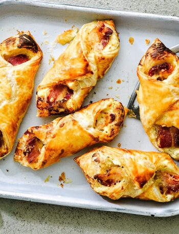 https://www.pontalo.net - Cheese & bacon turnovers