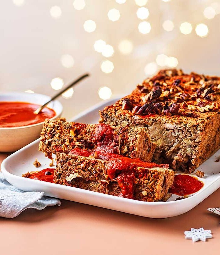 https://www.pontalo.net - Chestnut & pecan loaf with harissa sauce