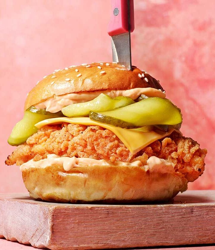 https://www.pontalo.net - Next level chicken burgers