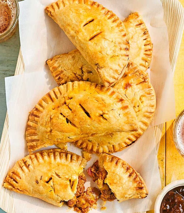 https://www.pontalo.net - Chicken tikka pasties