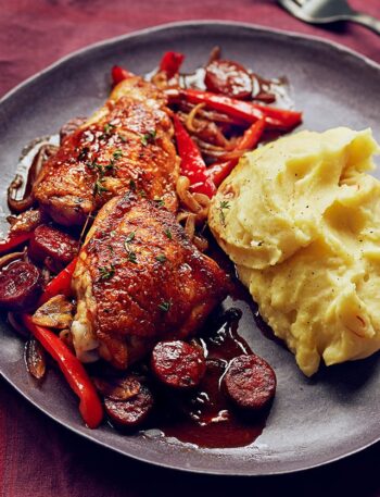 https://www.pontalo.net - Chicken with chorizo