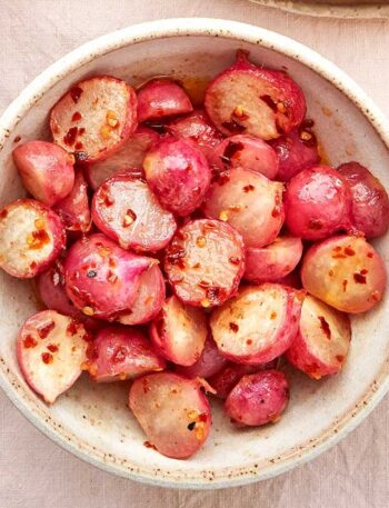 https://www.pontalo.net - Chilli-butter smashed radishes