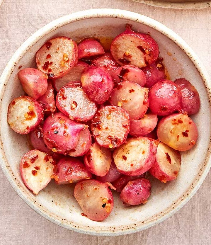 https://www.pontalo.net - Chilli-butter smashed radishes