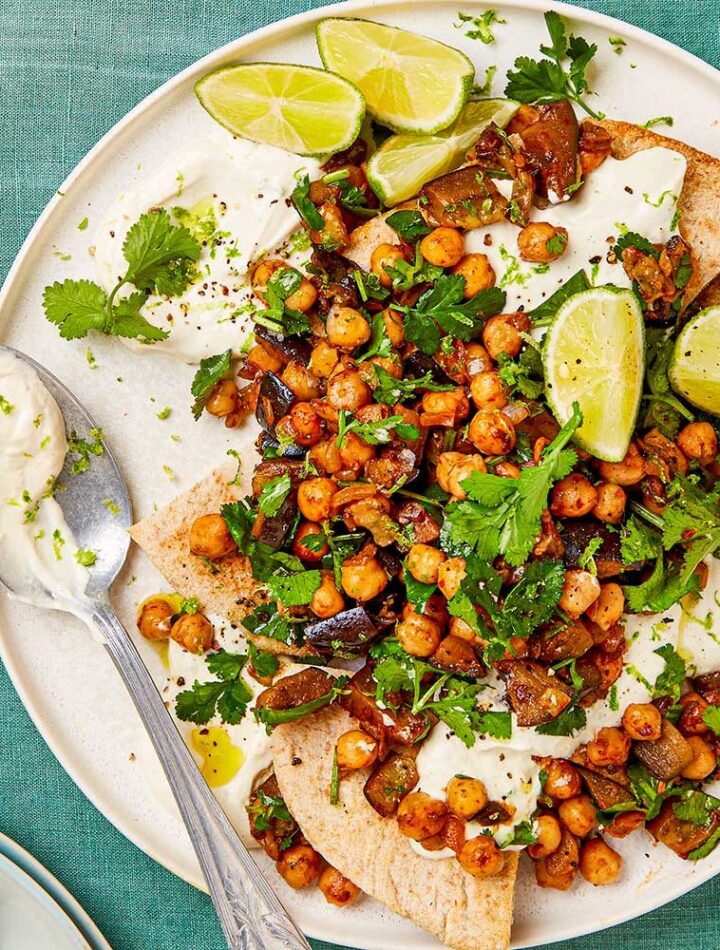 https://www.pontalo.net - Chipotle chickpeas with aubergine & pitta