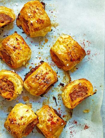 https://www.pontalo.net - Smoky chorizo sausage rolls