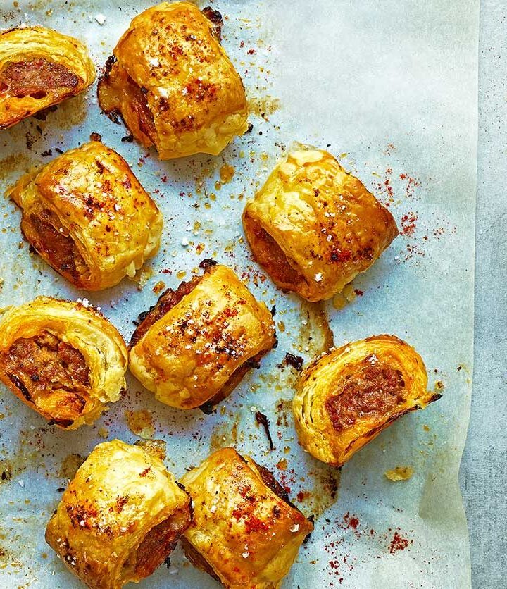 https://www.pontalo.net - Smoky chorizo sausage rolls