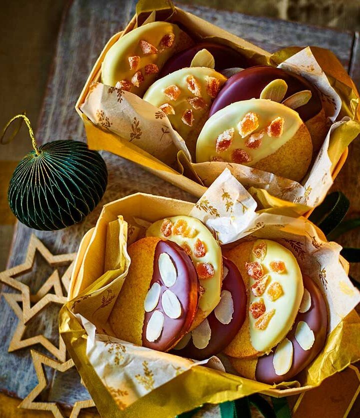 https://www.pontalo.net - Christmas shortbread biscuits