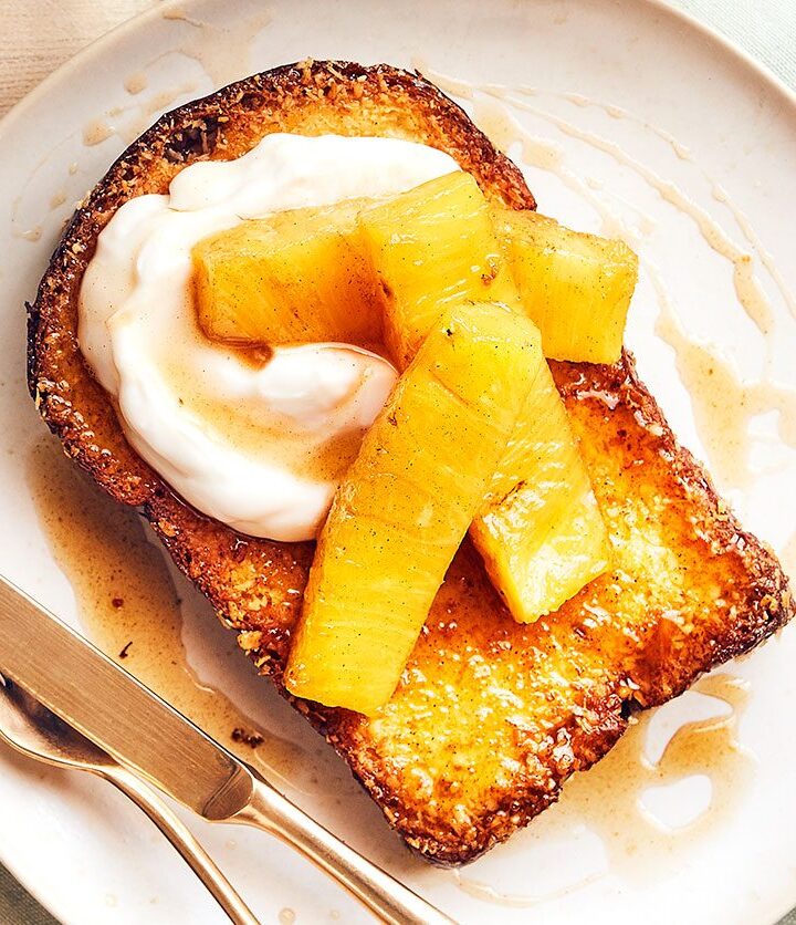 https://www.pontalo.net - Coconut French toast with spiced roasted pineapple