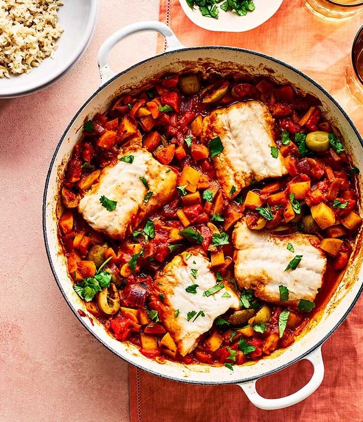 https://www.pontalo.net - Cod & olive tagine with brown rice