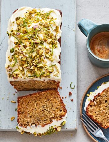 https://www.pontalo.net - Courgette & lime cake