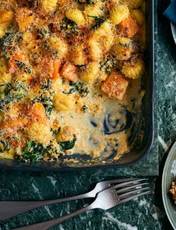 https://www.pontalo.net - Creamy baked gnocchi with squash & spinach