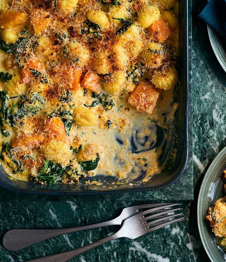 https://www.pontalo.net - Creamy baked gnocchi with squash & spinach