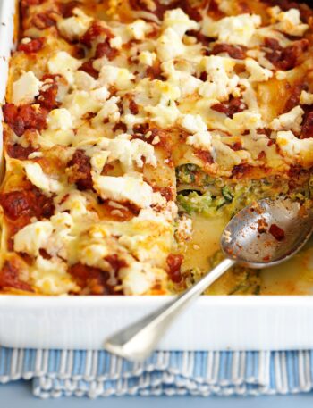 https://www.pontalo.net - Creamy courgette lasagne