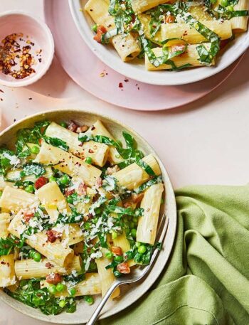 https://www.pontalo.net - Creamy spring greens rigatoni with lemon