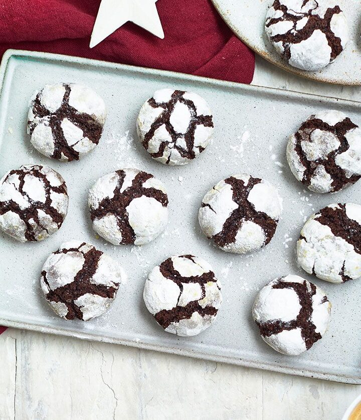 https://www.pontalo.net - Christmas crinkle cookies