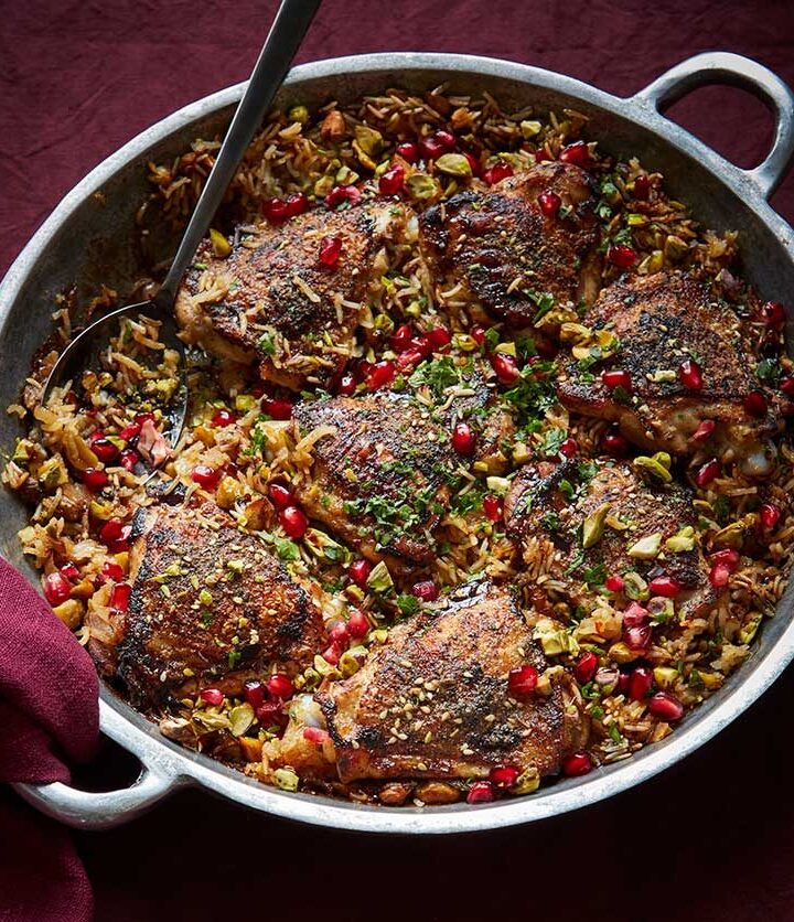 https://www.pontalo.net - Crispy za'atar chicken pilaf with pomegranate