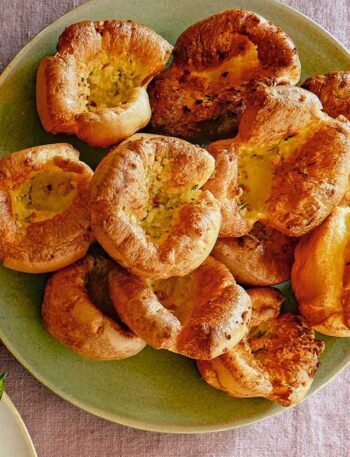 https://www.pontalo.net - Crumbed yorkshire puddings with thyme