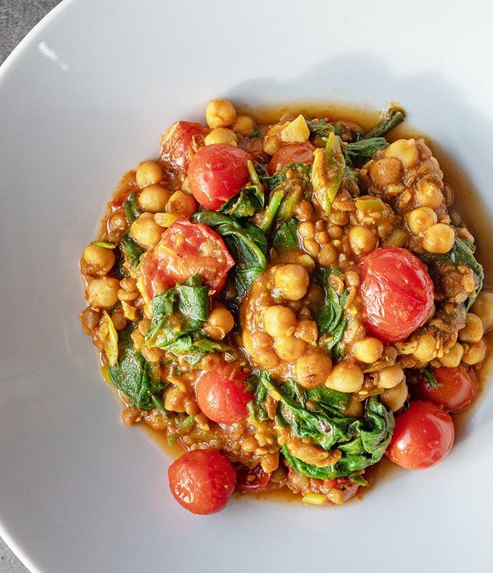 https://www.pontalo.net - Quick & easy chickpea coconut dhal