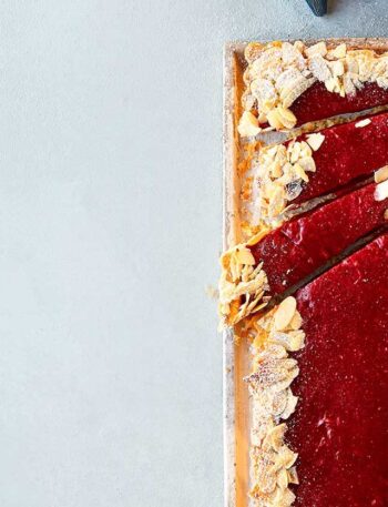 https://www.pontalo.net - Festive cherry & raspberry tart