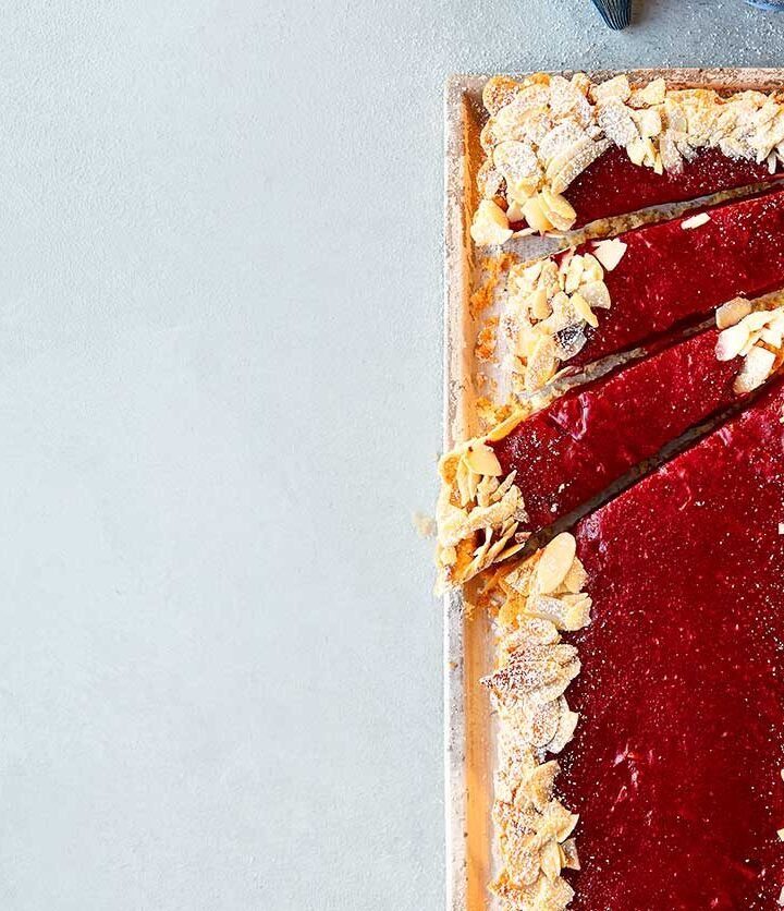 https://www.pontalo.net - Festive cherry & raspberry tart