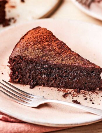 https://www.pontalo.net - Flourless chocolate & almond cake