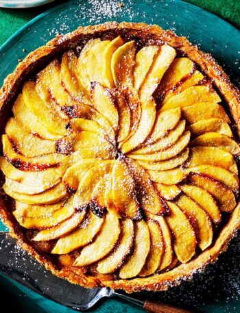 https://www.pontalo.net - French apple tart