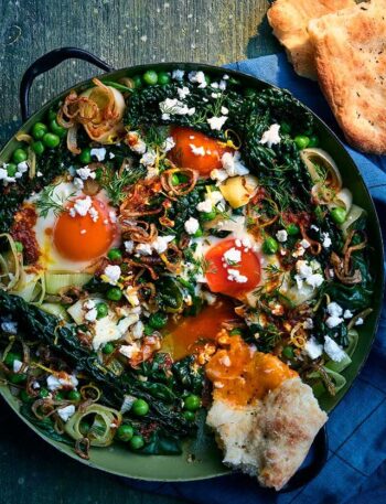 https://www.pontalo.net - Green shakshuka with harissa & crispy shallots