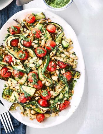 https://www.pontalo.net - Grilled vegetables with cannellini beans & vegan pesto