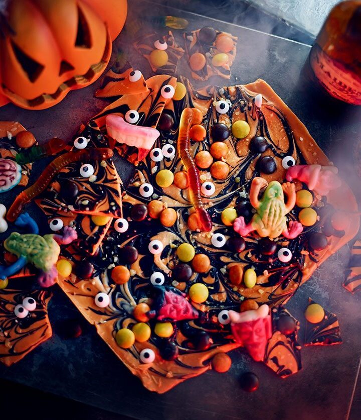 https://www.pontalo.net - Halloween bark