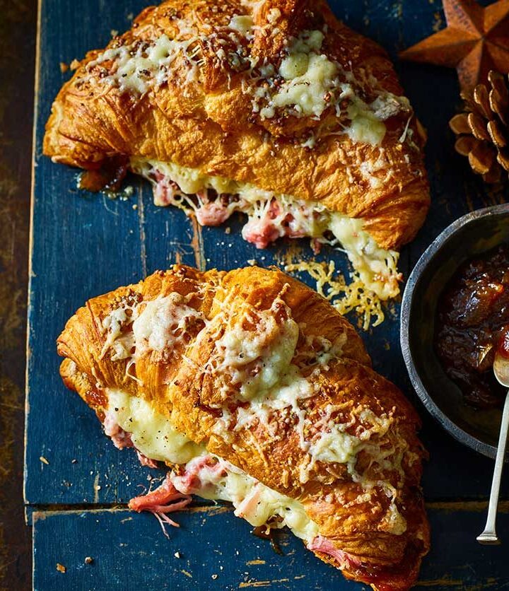 https://www.pontalo.net - Ham & cheese croissants