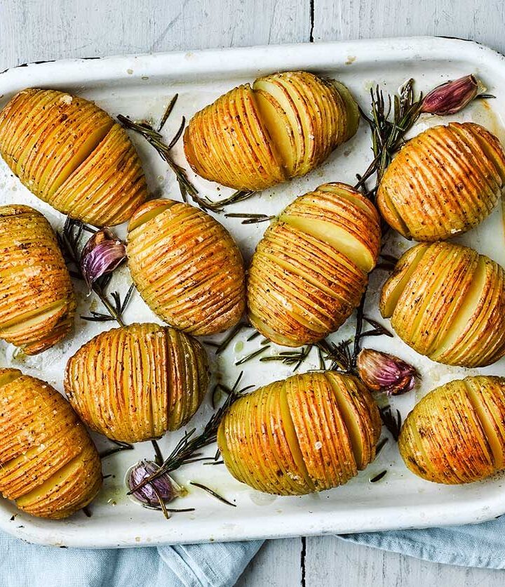 https://www.pontalo.net - Hasselback potatoes