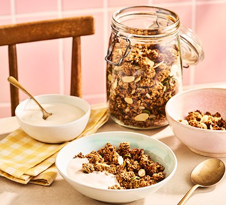 https://www.pontalo.net - Healthy homemade granola