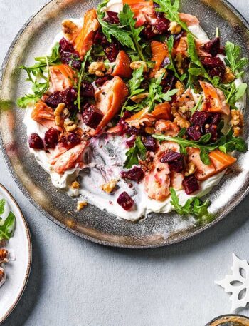 https://www.pontalo.net - Hot smoked salmon & beetroot platter