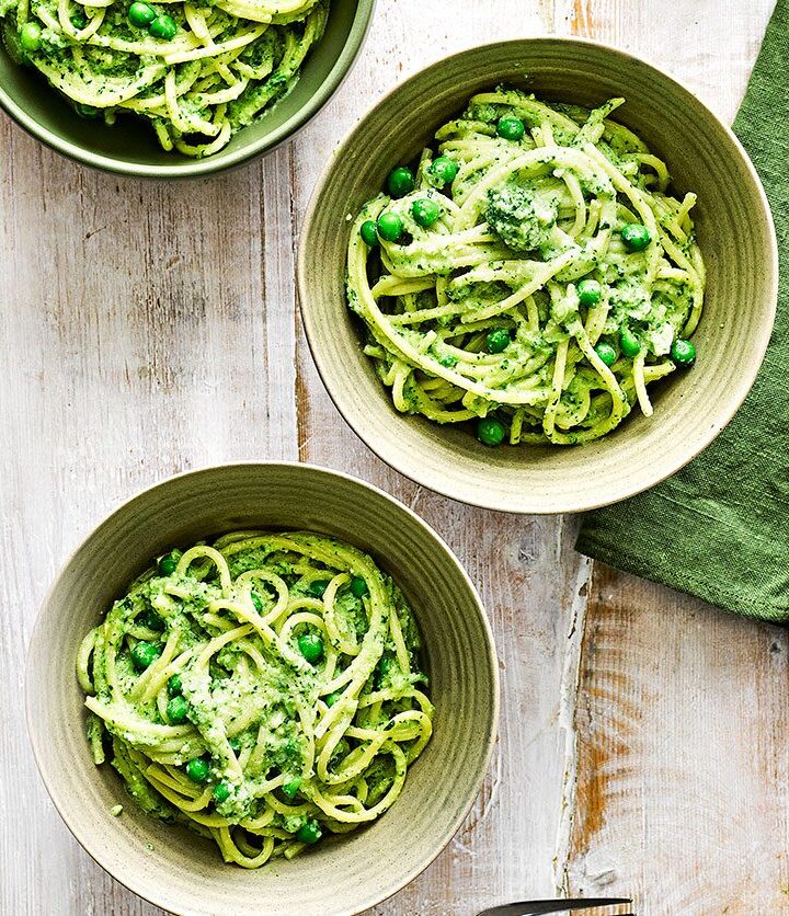 https://www.pontalo.net - Lemon & greens pesto pasta