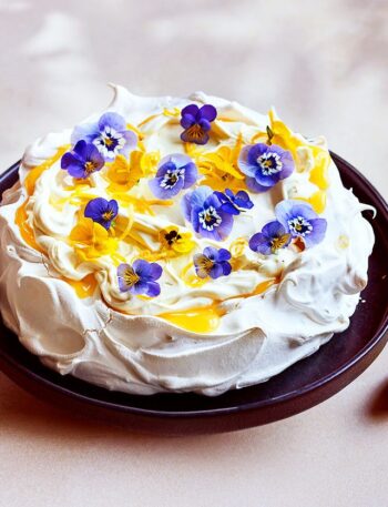 https://www.pontalo.net - Lemon curd pavlova