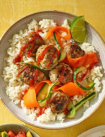 https://www.pontalo.net - Lemongrass & lime pork meatballs with pickled veg