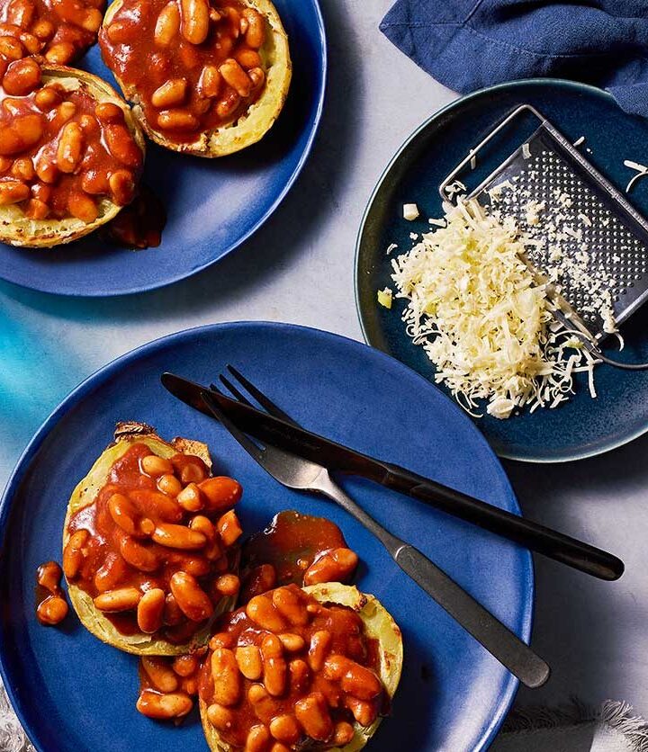 https://www.pontalo.net - Loaded potato skins with speedy baked beans